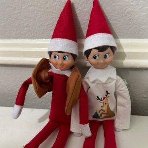2 Elves on a Shelf